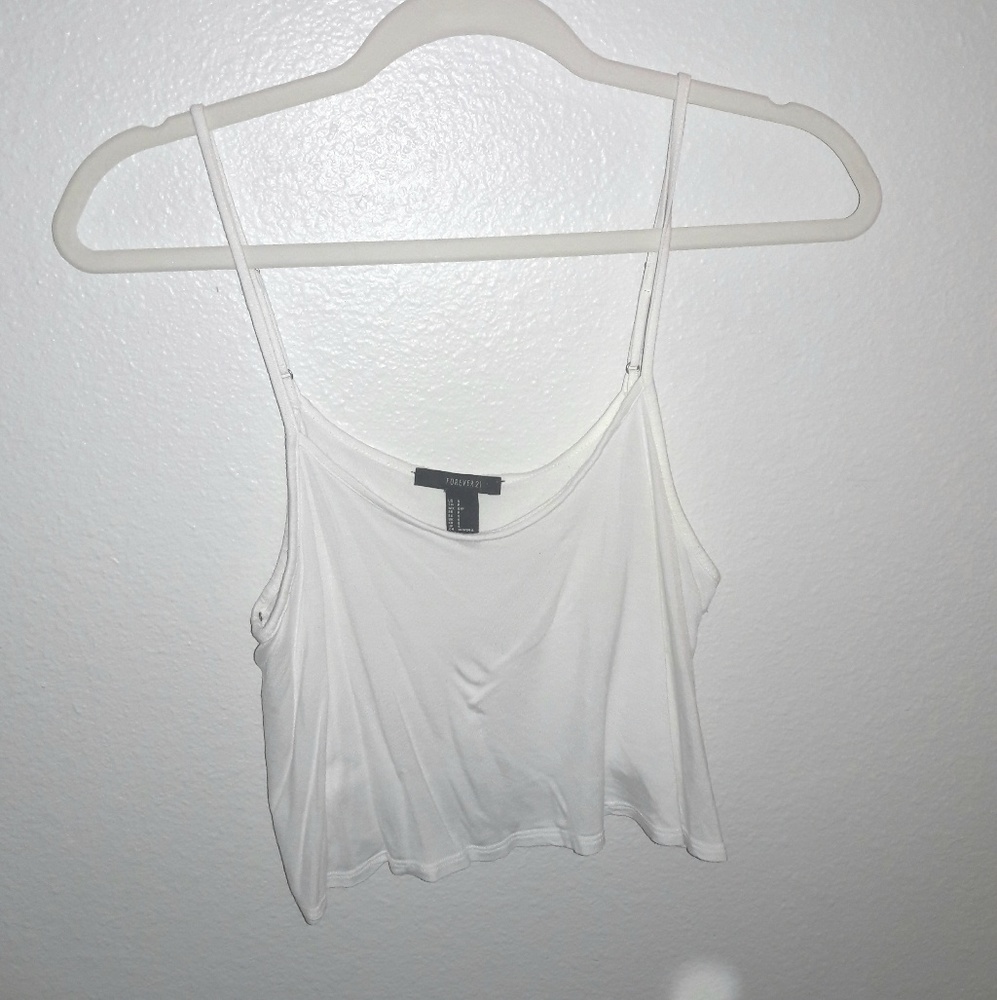 🌼Strappy White Crop Top🌼